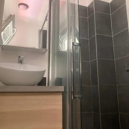 Apartment Place ! *